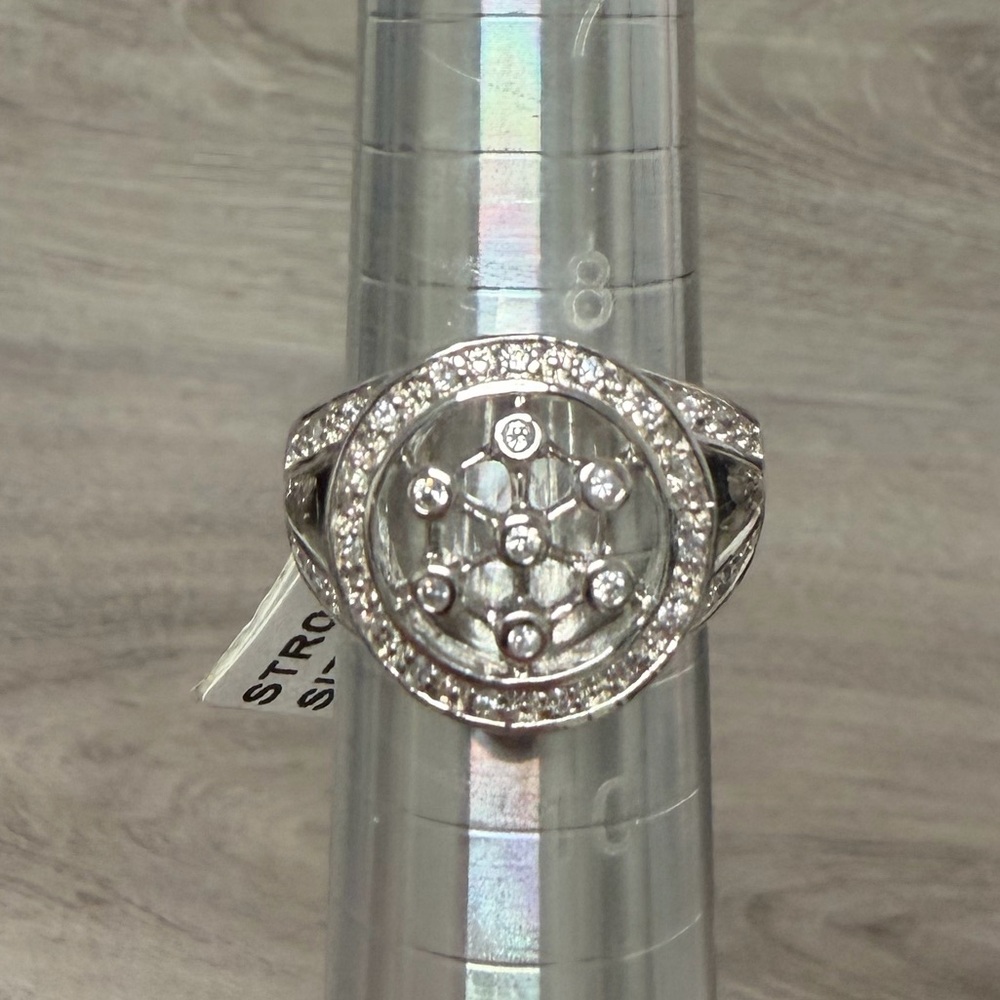 Elegant Sterling Silver Women's Ring .925